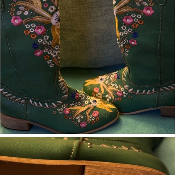 COPY - Women green floral cowgirl step in boot - Picture 2 of 2